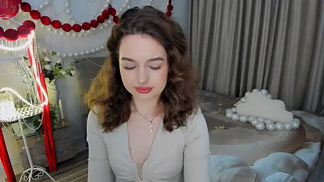 MiracleCurly online show from February 7, 10:12 am