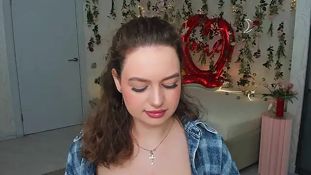 MiracleCurly online show from February 24, 4:08 pm