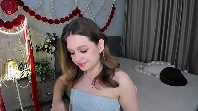 MiracleCurly online show from March 27, 7:26 pm