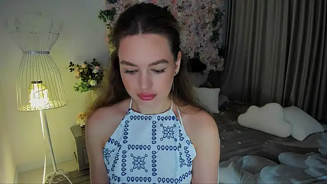 MiracleCurly online show from November 25, 6:08 pm