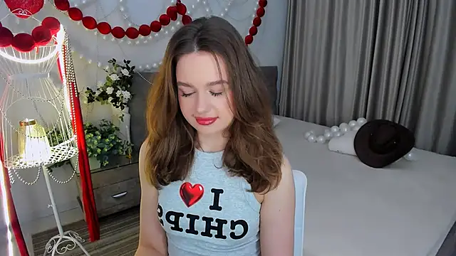 MiracleCurly online show from March 23, 7:25 pm