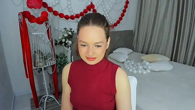 MiracleCurly online show from April 12, 10:07 am