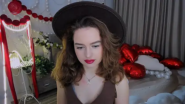 MiracleCurly online show from February 20, 4:09 pm