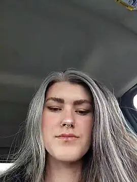 Lilmissvyx online show from March 20, 3:25 pm