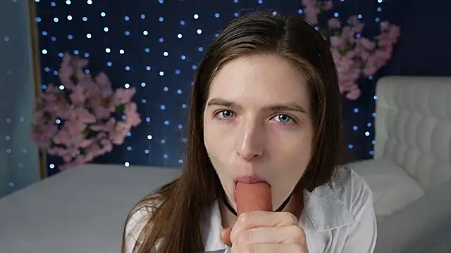 -Mirror-Girl- online show from March 7, 5:47 am