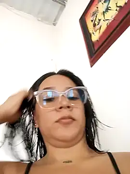 Snapshot of Cristel_Shop chatting on January 29, 8:14 pm Cristel Shop online show from January 29, 8:14 pm
