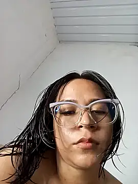 Snapshot of Cristel_Shop chatting on December 21, 3:36 am Cristel Shop online show from December 21, 3:36 am