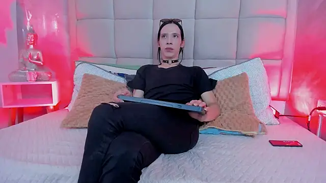 Hecatee 77 online show from November 23, 7:24 pm