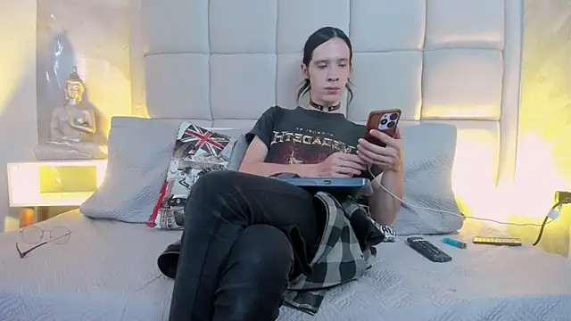 Hecatee 77 online show from November 1, 7:52 pm