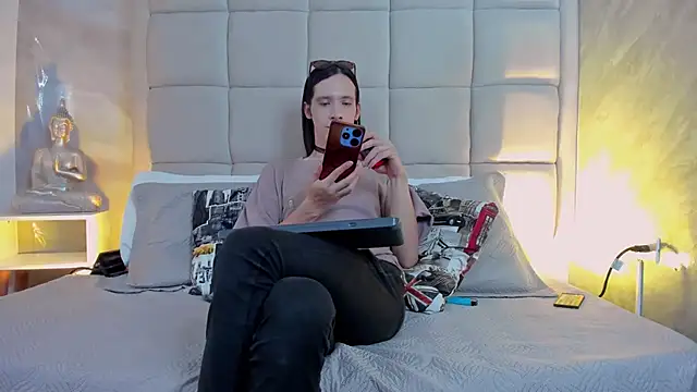 Hecatee 77 online show from October 28, 7:57 pm