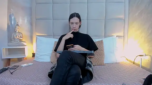 Hecatee 77 online show from September 27, 8:04 pm