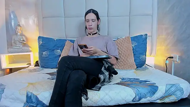 Hecatee 77 online show from October 7, 7:37 pm