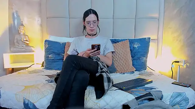 Hecatee 77 online show from October 9, 7:58 pm