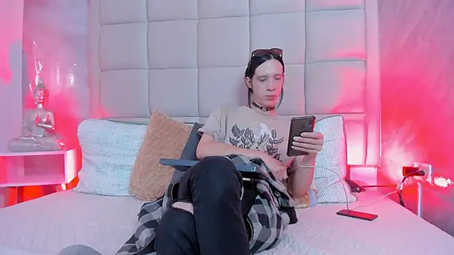 Hecatee 77 online show from November 25, 7:47 pm