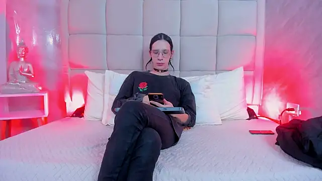 Hecatee 77 online show from December 2, 7:48 pm