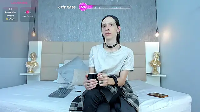 Hecatee 77 online show from March 31, 7:38 pm