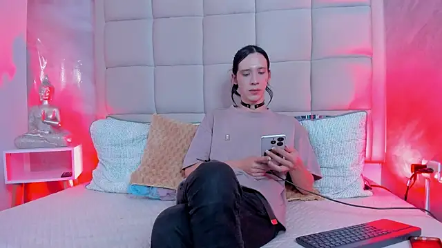 Hecatee 77 online show from November 28, 7:58 pm