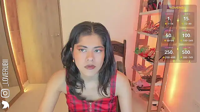 loverubii online show from February 5, 5:25 am