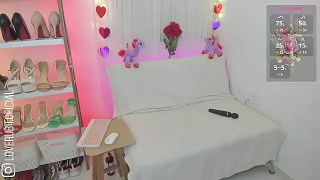 loverubii online show from February 6, 5:25 am