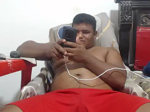 PONSE LATINO online show from November 5, 3:59 pm