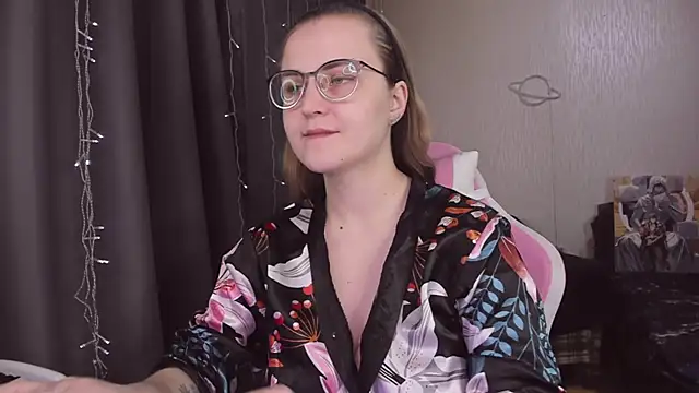 MissBrightShine online show from January 11, 10:00 am