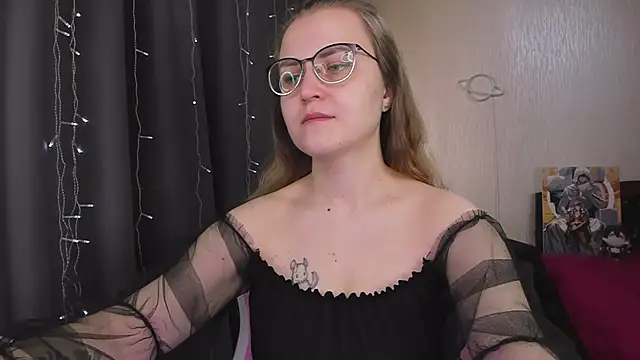 MissBrightShine online show from March 8, 7:44 am