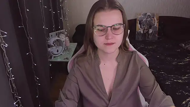 MissBrightShine online show from October 21, 10:58 am