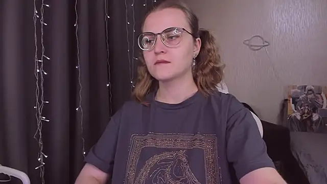 MissBrightShine online show from October 31, 10:01 am