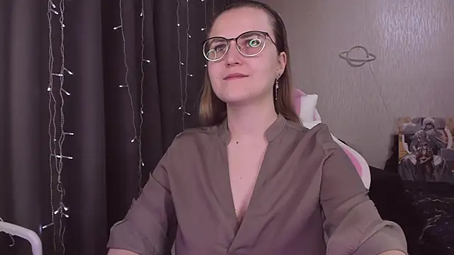 MissBrightShine online show from October 25, 10:47 am