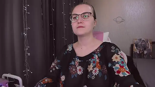 MissBrightShine online show from November 15, 11:14 am