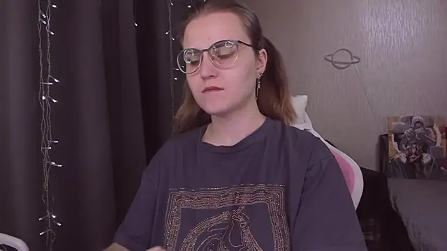 MissBrightShine online show from November 9, 10:52 am