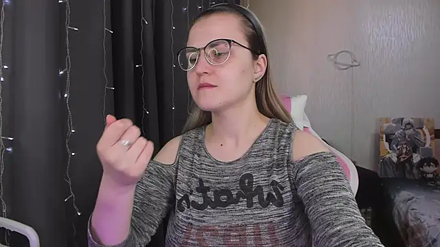 MissBrightShine online show from March 22, 12:07 pm