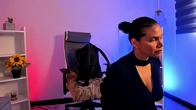  aish a  online show from November 8, 7:06 pm