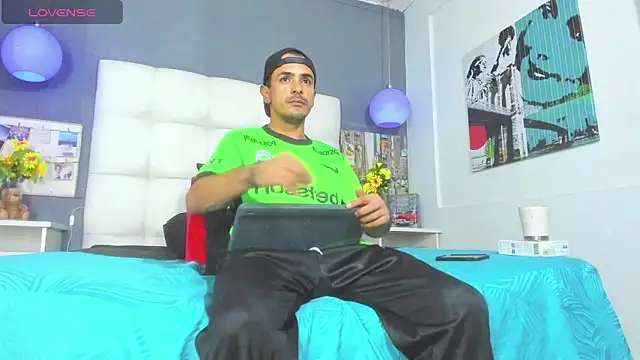 steffanxxll online show from February 9, 9:13 pm