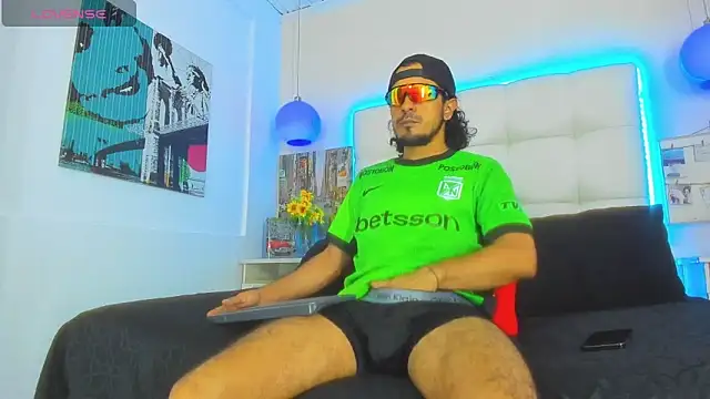steffanxxll online show from May 24, 3:23 pm