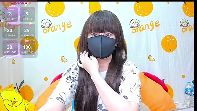 Snapshot of alonelove__ chatting on November 1, 2:40 am alonelove online show from November 1, 2:40 am