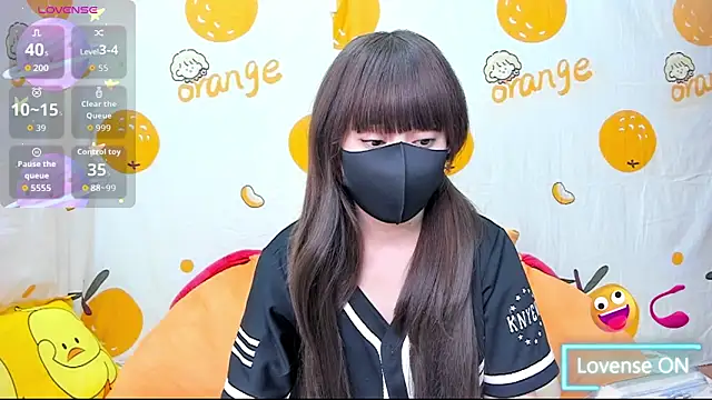 Snapshot of alonelove__ chatting on November 27, 2:34 am alonelove online show from November 27, 2:34 am