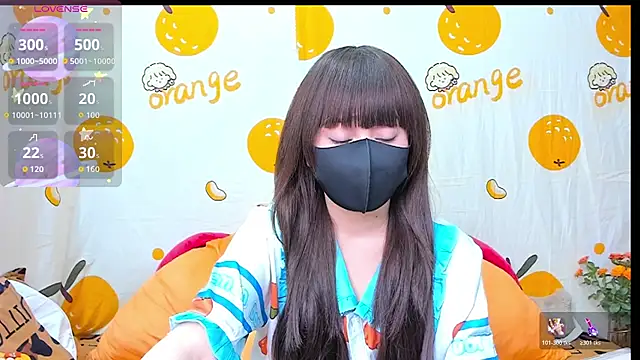 Snapshot of alonelove__ chatting on November 6, 2:26 am alonelove online show from November 6, 2:26 am