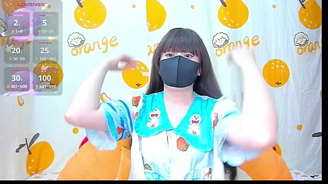 Snapshot of alonelove__ chatting on November 14, 2:37 am alonelove online show from November 14, 2:37 am