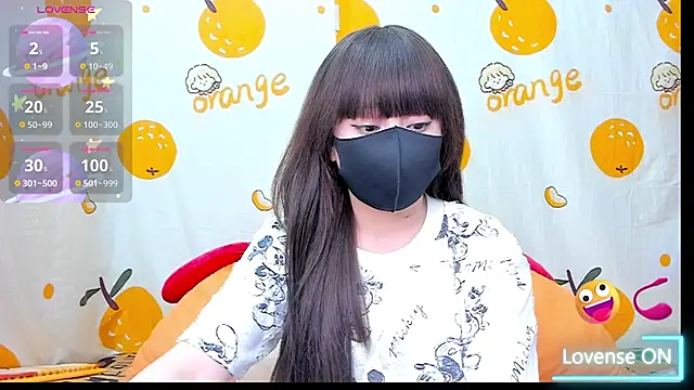 Snapshot of alonelove__ chatting on November 23, 2:21 am alonelove online show from November 23, 2:21 am