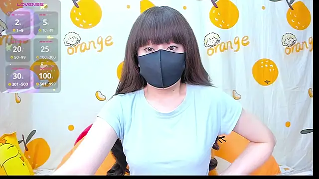 Snapshot of alonelove__ chatting on November 13, 2:37 am alonelove online show from November 13, 2:37 am