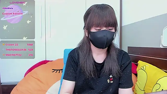 Snapshot of alonelove__ chatting on September 30, 2:34 pm alonelove online show from September 30, 2:34 pm