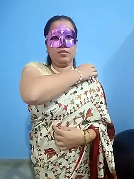 Snapshot of SANJU5888 chatting on November 3, 8:18 am SANJU5888 online show from November 3, 8:18 am