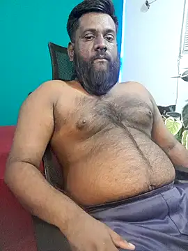 Rayansmith  online show from April 19, 1:45 pm