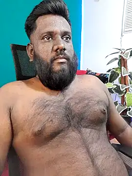 Rayansmith  online show from April 8, 9:55 am