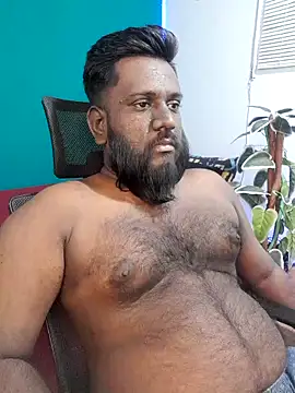 Rayansmith  online show from April 14, 9:20 pm