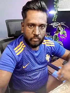 Rayansmith  online show from December 3, 10:09 pm