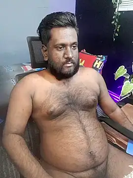 Rayansmith  online show from November 7, 5:45 am