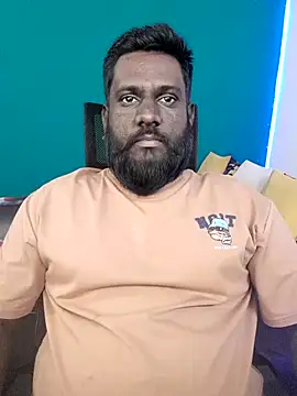 Rayansmith  online show from March 7, 10:15 pm