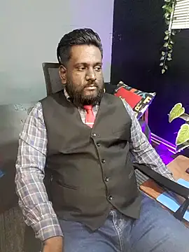 Rayansmith  online show from October 31, 10:38 pm